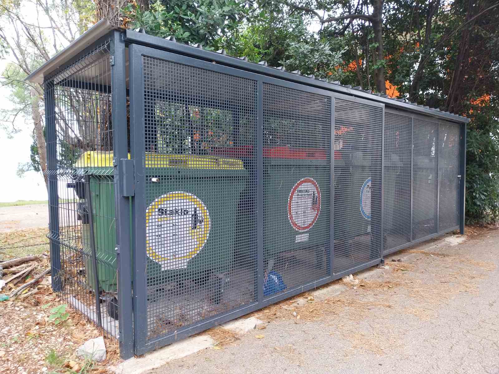 Boksovi za komunalne kontejnere